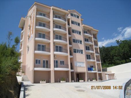 Four-room apartment in a new building with a garage