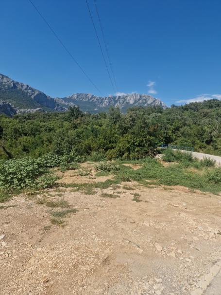 Small plot of land in Zuptsy, next to Bar