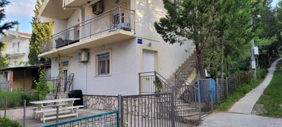 Two-storey house in Zagradzh