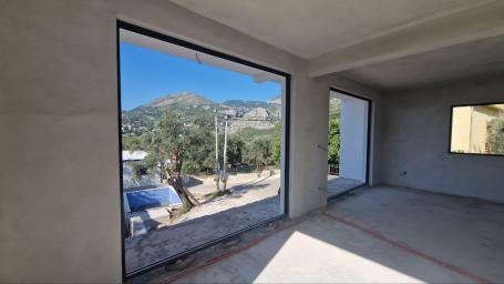 New two-storey villa in an olive grove in the city of Bar