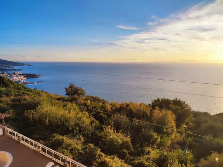 Apartment with parking in Dobra Voda
