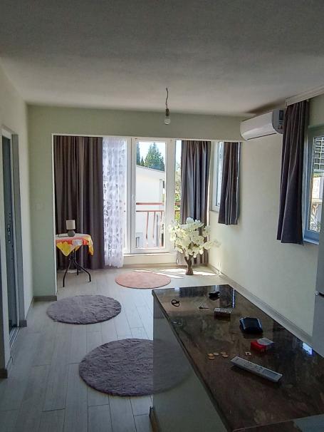 Two bedroom apartment in a small apartment building in Bar. 