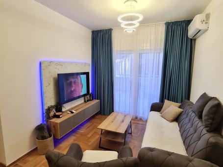 Apartment with 2 bedrooms in Bijeli Do
