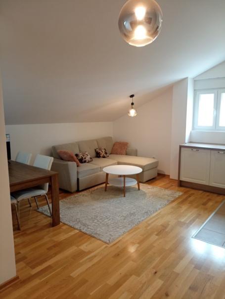 Apartment with 2 bedrooms in Tivat in a residential complex
