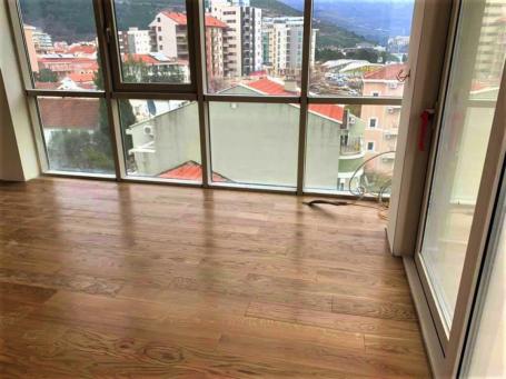 Penthouse with panoramic windows with 5 bedrooms