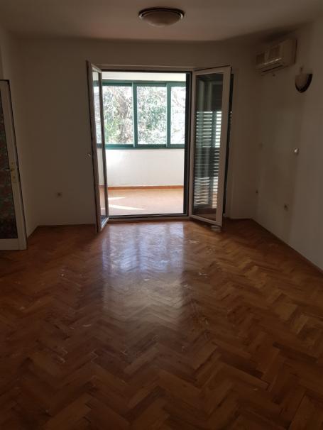 1 bedroom apartment in Petrovac