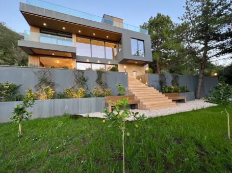 Unique villa with a rooftop pool and panoramic sea views, Kavac area, between Kotor and Tivat. 