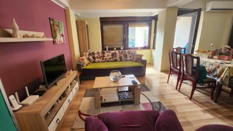 Apartment with 2 bedrooms in the city of Bar, Makedonsko Naselje