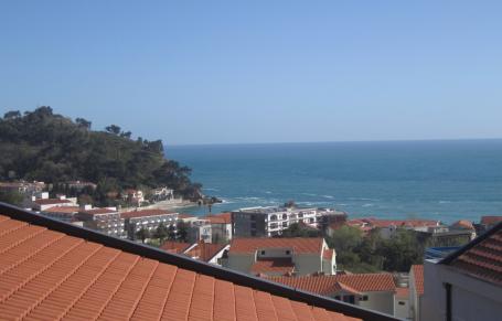 Duplex with 4 bedrooms and sea views in Petrovac