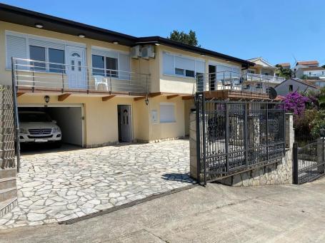 Mini-hotel on Utekha not far from the beach at a good price