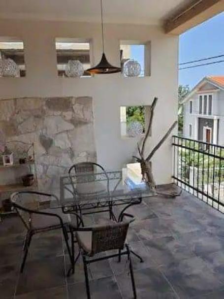 House with a project near the sea in Krucha