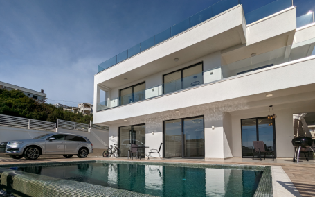 A LUX class villa in modern design is offered for sale. 