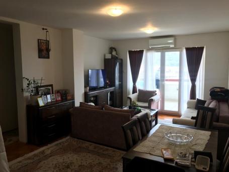 Apartment with 2 bedrooms in Budva (Dubovica)