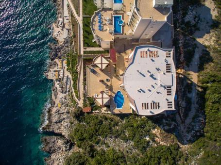 Apartment with two bedrooms on the first line of the sea in Dobry Vody