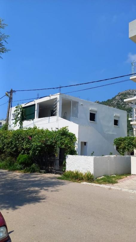 Two-story house in Sutomore, 149 m2, on a plot of 145 m2