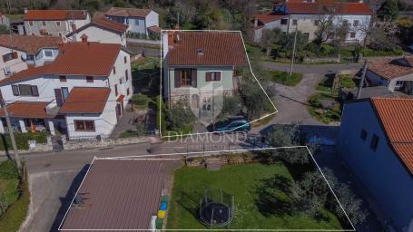 Buje, okolica, samostojeća kuća s pogledom na more !