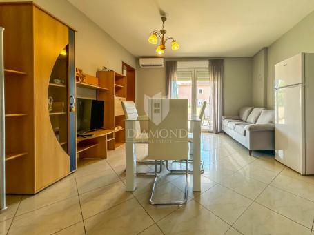 Novigrad, ground floor 71 m2, 300m from the sea