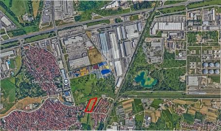 Atraktivno zemljište na Žitnjaku velika površina, blizina glavnih poslovnih zona