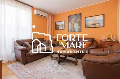 Nekretnine Crna Gora, Herceg Novi, Topla