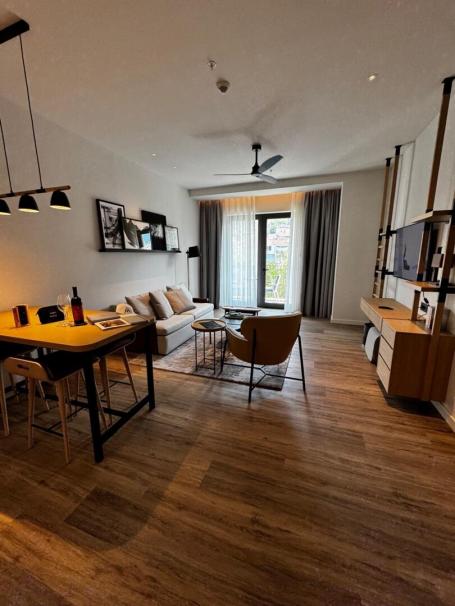 Prodaja, Stan, 62m2 , Porto Montenegro