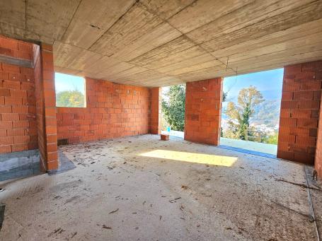 PRODAJA, KUĆA, REMETE, REMETSKI KAMENJAK, ROH-BAU, 160m2 NKP. 