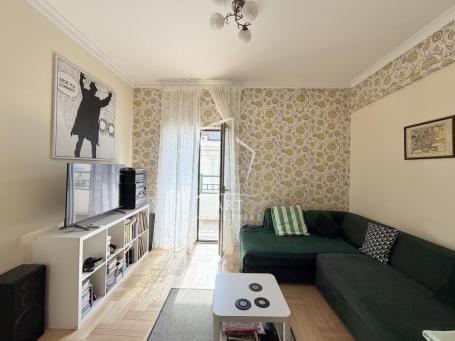 Uknjižen, mereno 64m2 + 16m2 terasa ID#14549