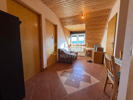 Gorski kotar, Mrkopalj, samostojeća kuća - 4 apartmana