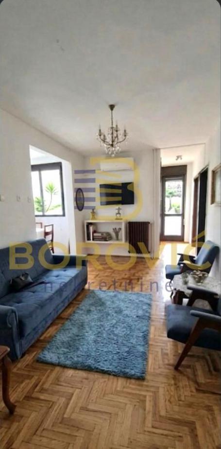 Labudovo brdo, 74m2