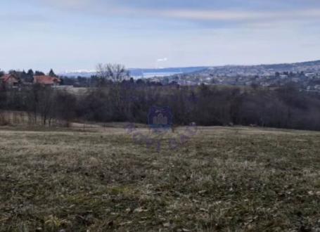 Na prodaju plac u Bockama 581m2