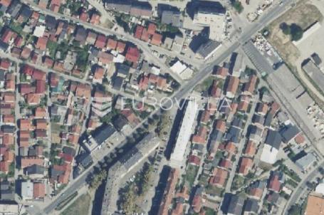 Zagreb, Zagrebačka cesta, zemljište 237 m² s kućom za rušenje