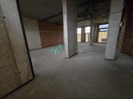 Izdavanje, Poslovni prostor, 143m2 , Novo Naselje