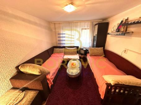 Braće Jerković, 42m2, stan u kući