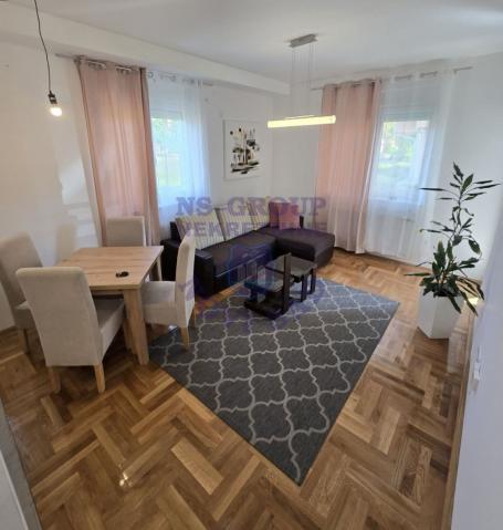 Odličan jednoiposoban stan - kompletno namešten