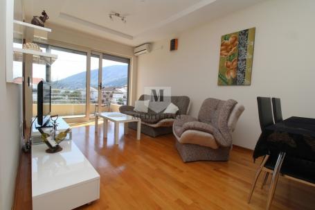 Herceg Novi – Igalo, dvosoban stan površine 60m2 na samoj obali mora. 