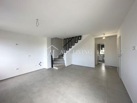 Poreč okolica - dvoetažni trosobni stan, 86.40 m2, NOVOGRADNJA