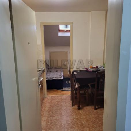 Garsonjera od 18 m² u Centralnoj Radionici