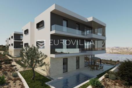 Zadar, Vinjerac, dvosoban stan C2 s bazenom i vrtom, prizemlje