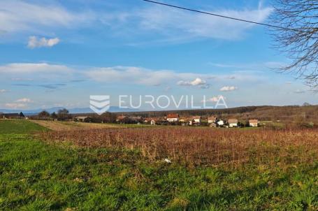 Karlovac, Jelaši, zemljište 2822 m² s projektom za kuću 330 m², plaćeni komunalni doprinosi