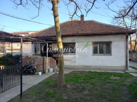 Borča, prizemna, 77m2, 8 ari, uknjižena ID#1904