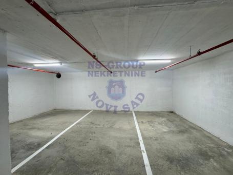Garaza na Bulevaru Evrope  12m2