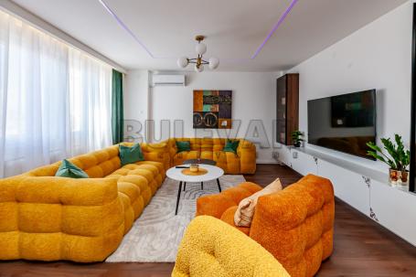 Lux stan Bulevar Nemanjića, 79m2
