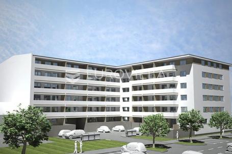 Zagreb, Trešnjevka, prostran četverosoban penthouse, 97 m²
