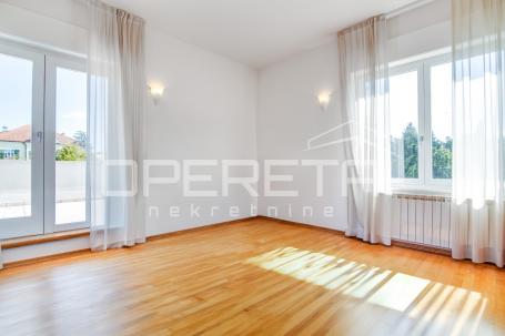 Prodaja, Stan, Tuskanac, 44m2, Terasa. 
