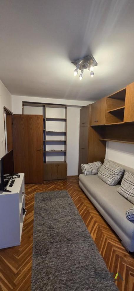 NAMEŠTEN JEDNOIPOSOBAN STAN, PET FRIENDLY, U CENTRU