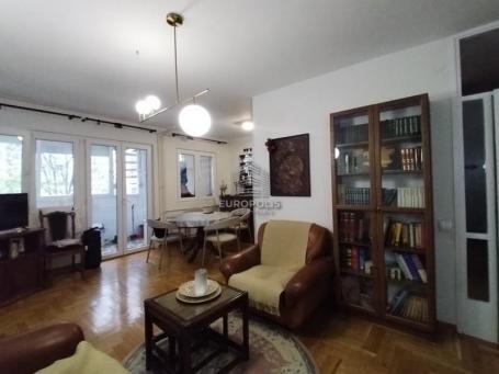Dvoiposoban sa garažom ID#9252