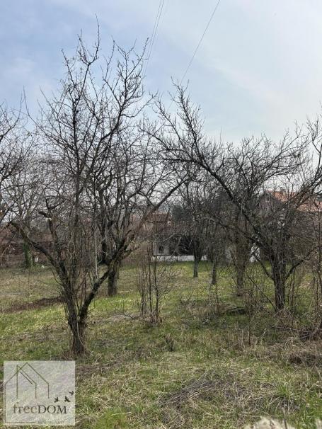 Kuća na palcu od 1200m2