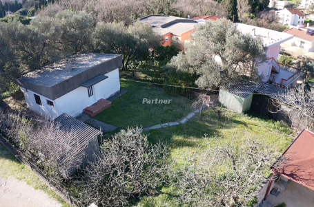 Prodaja, Kuća, 82m2 , Bar