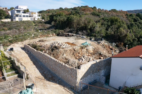 Urbanizovani plac 600m2  s placenim komunalijama, Utjeha