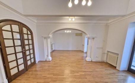 VOZDOVAC AUTOKOMANDA 550m2 , 4900e