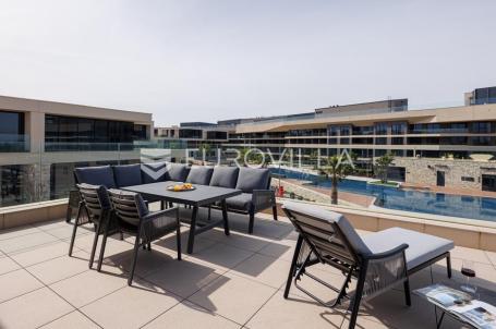 Istra, Petram Resort, luksuzna vila 262 m² prvi red do mora 150 m od mora